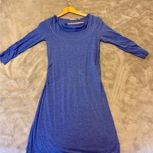 Athletes light purple  3/4 dress with pockets. Size S. Gently worn